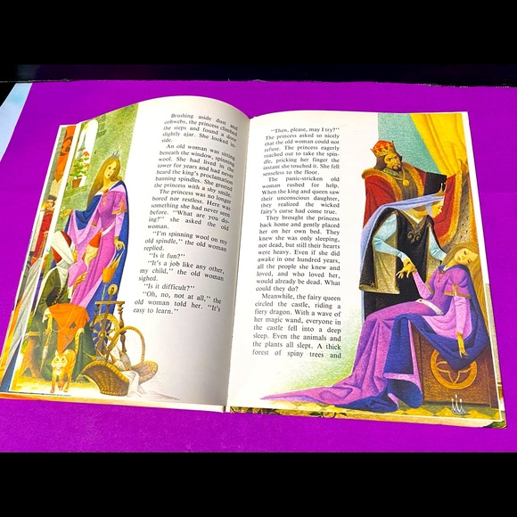 CLASSIC SLEEPING BEAUTY VINTAGE 80s COLLECTABLE HARDCOVER STORYBOOK - Picture 5 of 15